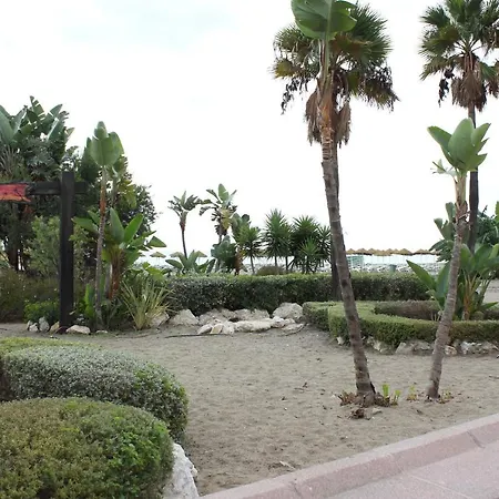 Sol Y Sol Apartment *
